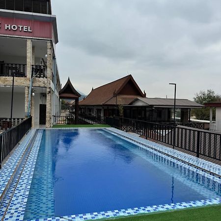 A P S Moutain View Hotel Vangviang Kültér fotó